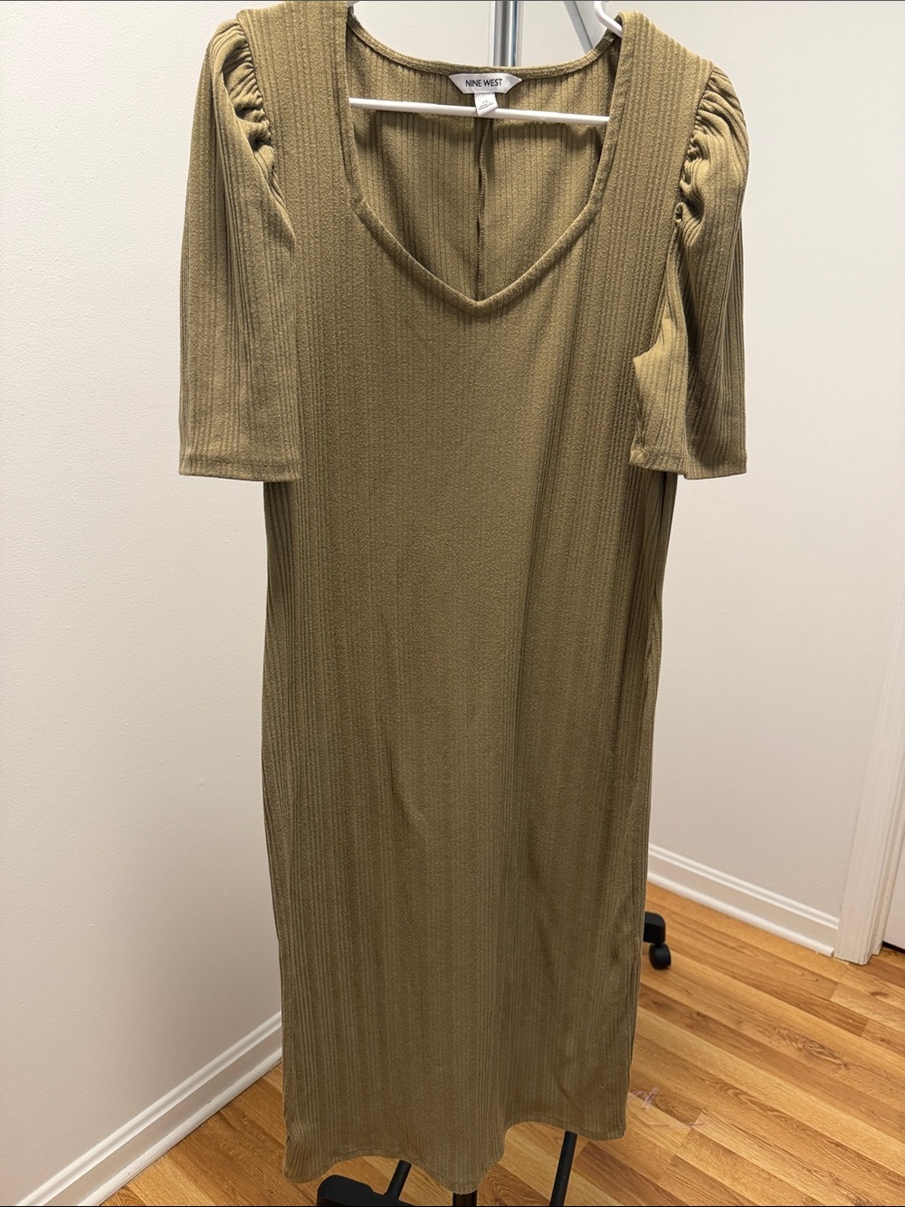 Nine West Olive Ribbed V-Neck Midi Dress with Puff Sleeves XL